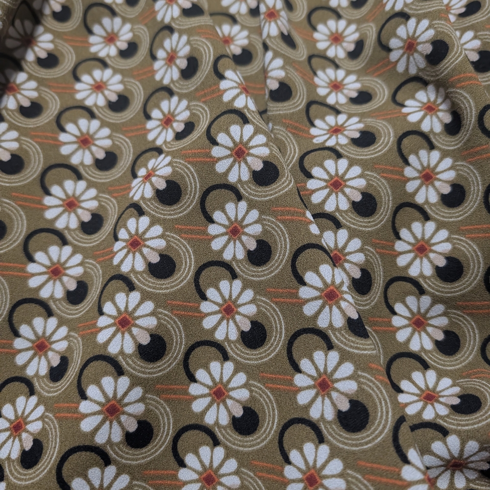 MELLODAY Beige Floral Blouse - Picture 2 of 4
